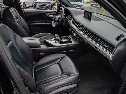 Used 2019 Audi Q7 2.0T Premium w/ Convenience Package AWD/4WD image 19