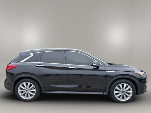 Used 2019 INFINITI QX50 Essential w/ Premium Heat Package AWD/4WD image 9
