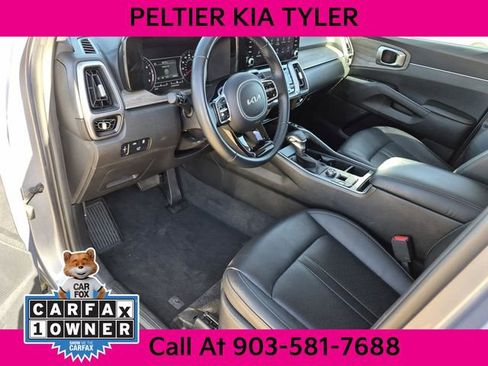 Certified 2023 Kia Sorento EX w/ Panoramic Sunroof Package image 22
