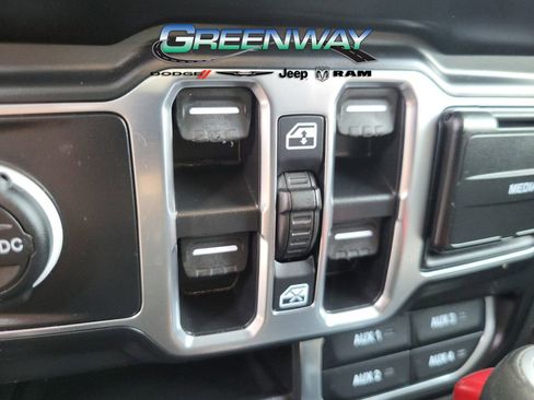 Used 2023 Jeep Wrangler Unlimited Sahara AWD/4WD image 17