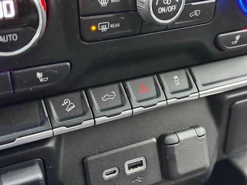 Used 2021 Chevrolet Silverado 1500 LT Trail Boss image 15