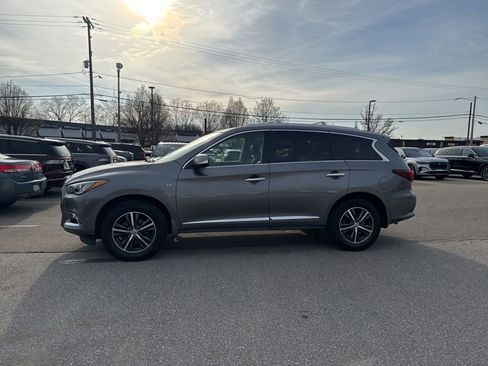 Used 2017 INFINITI QX60 AWD w/ Premium Plus Package image 2