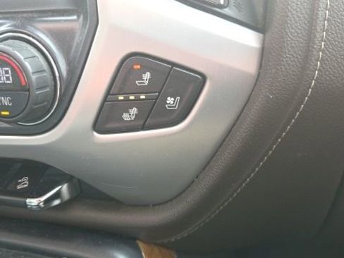 Used 2017 GMC Sierra 1500 SLT image 32