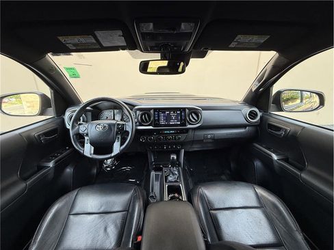 Used 2018 Toyota Tacoma TRD Pro AWD/4WD image 27