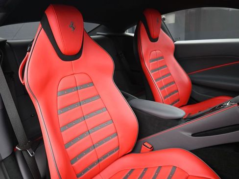 Used 2022 Ferrari Roma image 29