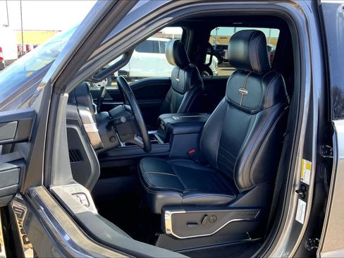 Used 2024 Ford F250 Platinum w/ FX4 Off-Road Package image 7