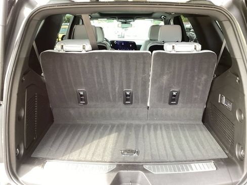 Used 2025 Chevrolet Tahoe Premier w/ Sun And Tow Package AWD/4WD image 13