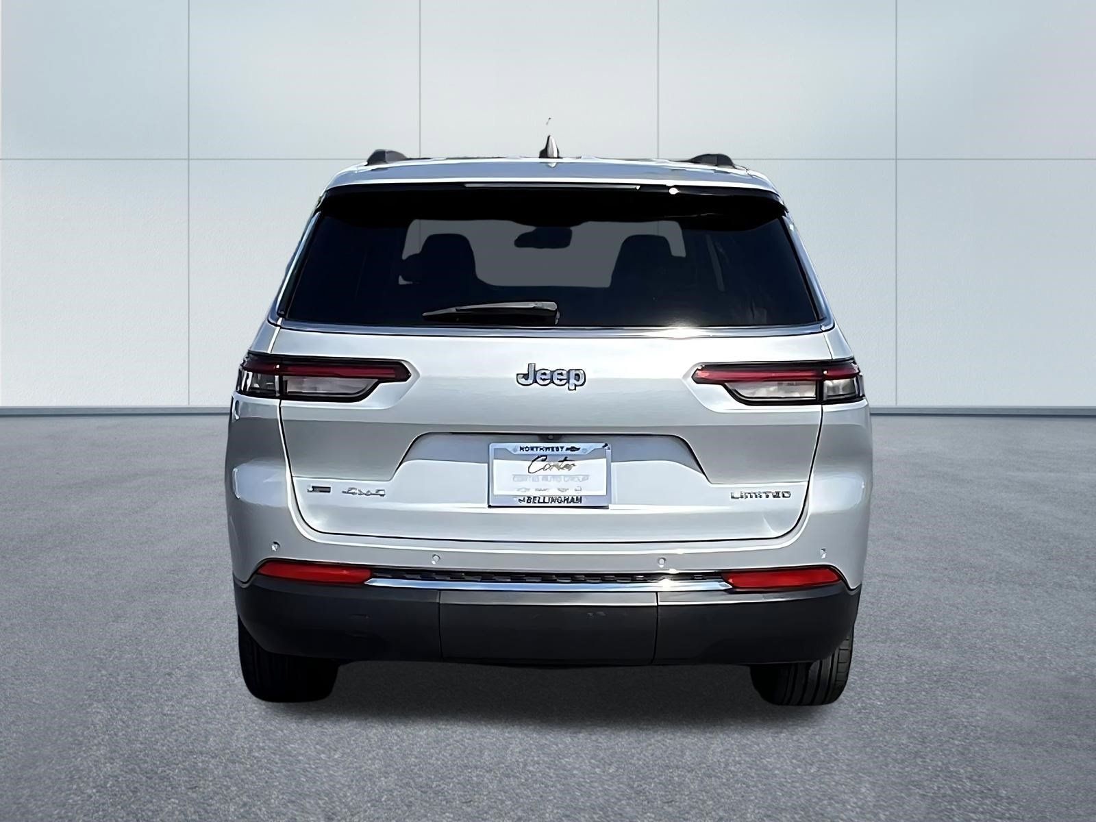 Used 2021 Jeep Grand Cherokee L Limited AWD/4WD image 5