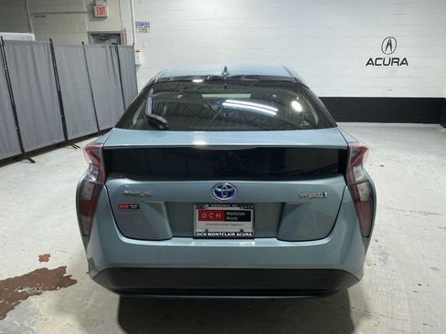 Used 2016 Toyota Prius Two FWD image 5