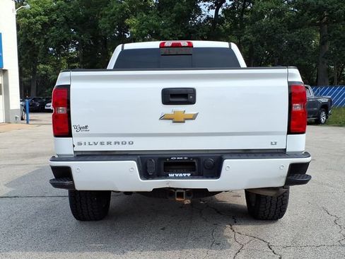 Used 2017 Chevrolet Silverado 1500 LT w/ LT Convenience Package AWD/4WD image 7