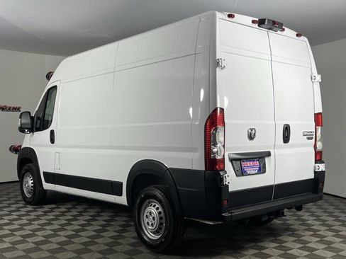 New 2026 RAM ProMaster 2500 w/ Convenience Group image 7