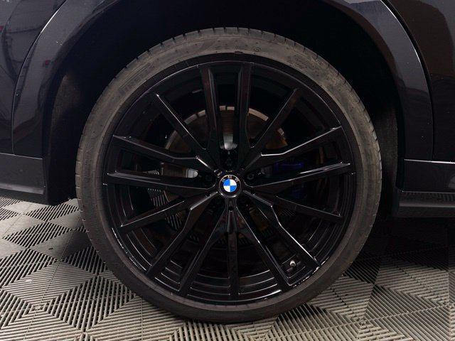 Used 2021 BMW X6 xDrive40i w/ M Sport Package AWD/4WD image 12