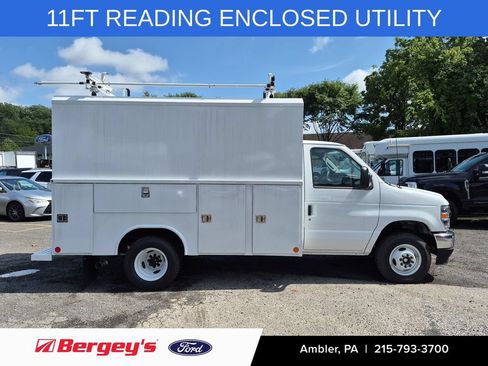 New 2027 Ford E-350 and Econoline 350 Super Duty w/ Power Equipment Group RWD image 5