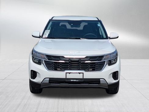Certified 2024 Kia Seltos LX AWD/4WD image 2