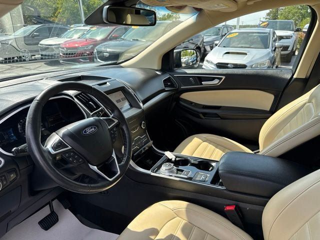 Used 2020 Ford Edge SEL w/ Cold Weather Package AWD/4WD image 10