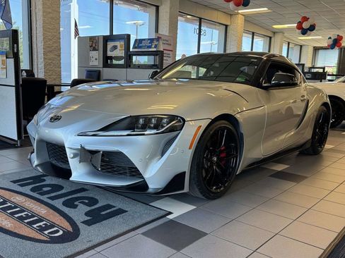 Used 2020 Toyota Supra Premium w/ Driver Assist Package RWD image 25