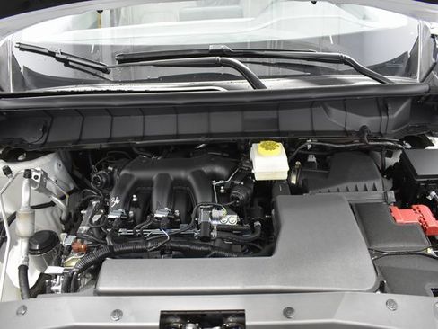 New 2025 Nissan Pathfinder SL image 35