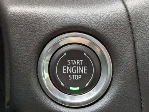 Used 2021 Chevrolet Suburban High Country image 34