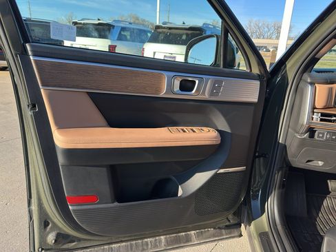 Certified 2025 Hyundai Santa Fe Limited image 10