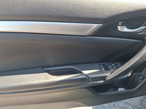 Used 2020 Honda Civic Sport image 12