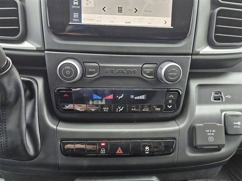 New 2025 RAM ProMaster 1500 w/ Quick Order Package 22G SLT image 14