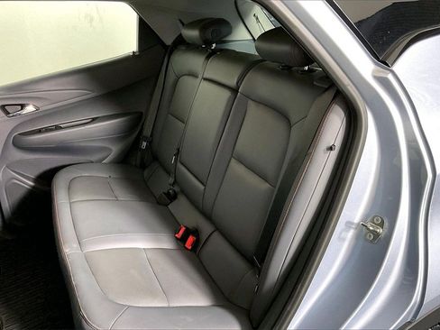 Used 2018 Chevrolet Bolt Premier w/ Driver Confidence II Package image 42