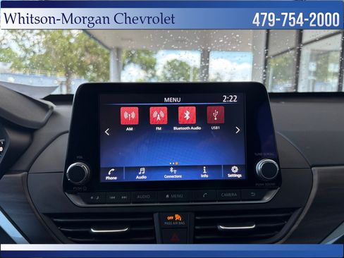 Used 2024 Nissan Altima 2.5 SV FWD image 24