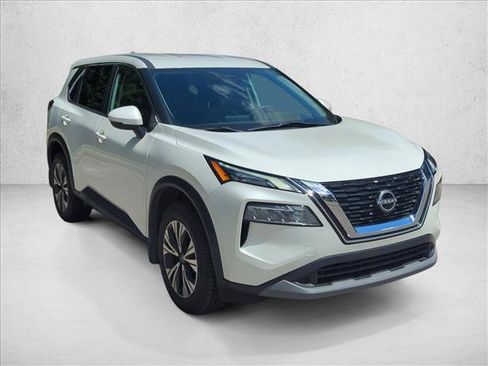 Certified 2022 Nissan Rogue SV FWD image 3