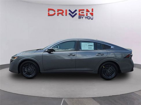 New 2026 Nissan Sentra SV w/ SV Convenience Package FWD image 7