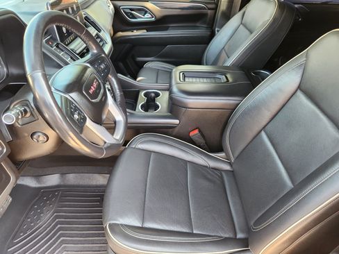 Used 2021 GMC Yukon XL SLT w/ SLT Premium Package RWD image 11