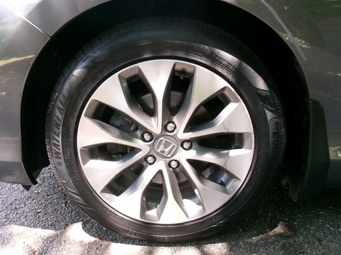 Used 2014 Honda Accord EX-L image 32