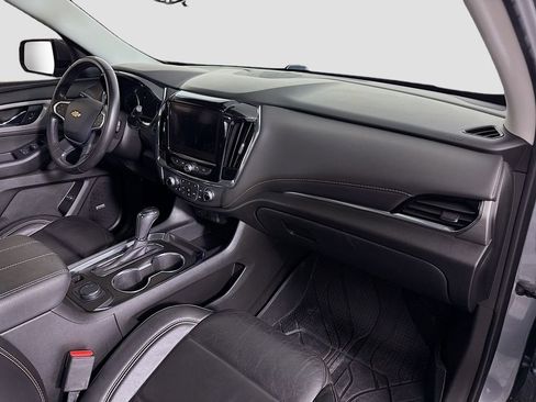 Used 2020 Chevrolet Traverse LT w/ LT Premium Package image 31
