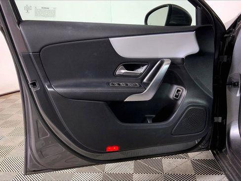 Used 2022 Mercedes-Benz A 220 A 220 image 22