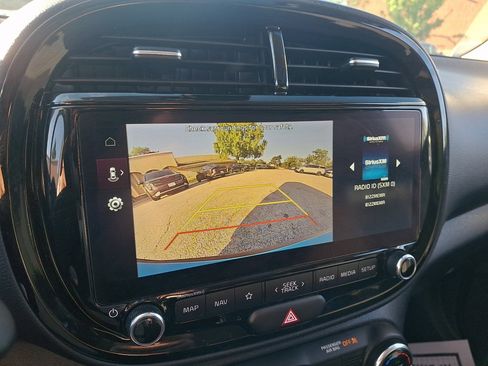 Used 2024 Kia Soul EX FWD image 33