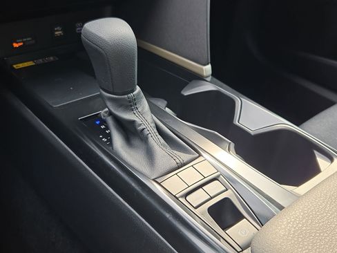 Used 2026 Toyota Camry LE w/ Convenience Package FWD image 26