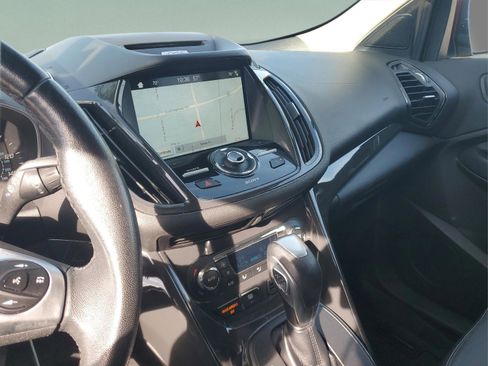 Used 2016 Ford Escape Titanium image 23