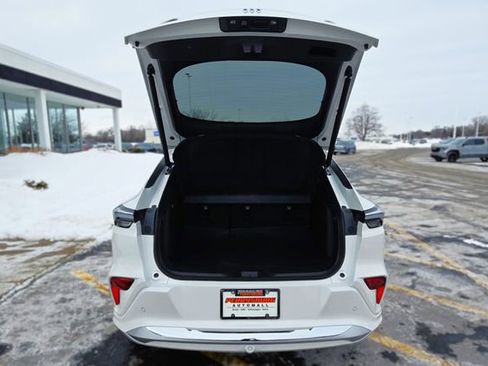 New 2026 Buick Envista Avenir FWD image 8