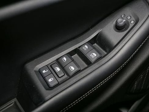 Used 2023 Jeep Grand Cherokee Altitude AWD/4WD image 37