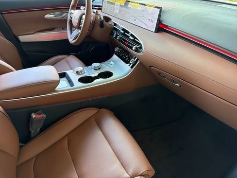 New 2026 Genesis GV70 2.5T Advanced AWD/4WD image 16