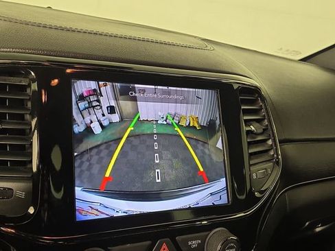 Used 2020 Jeep Grand Cherokee High Altitude image 18