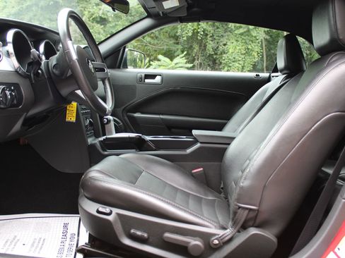Used 2006 Ford Mustang GT image 22