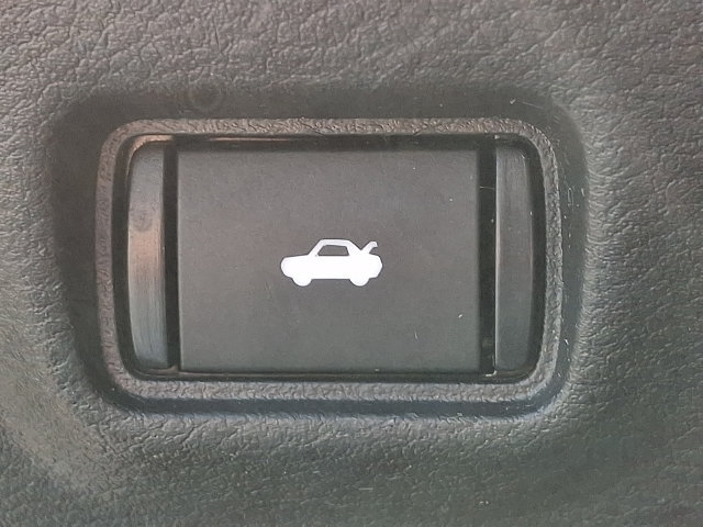 Used 2024 Nissan Sentra SV w/ All-Weather Package FWD image 24