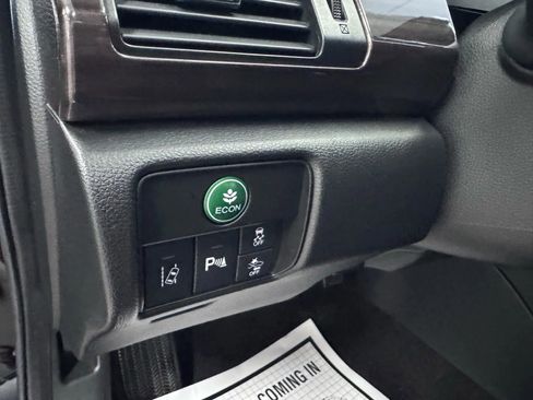 Used 2017 Honda Accord Touring image 24