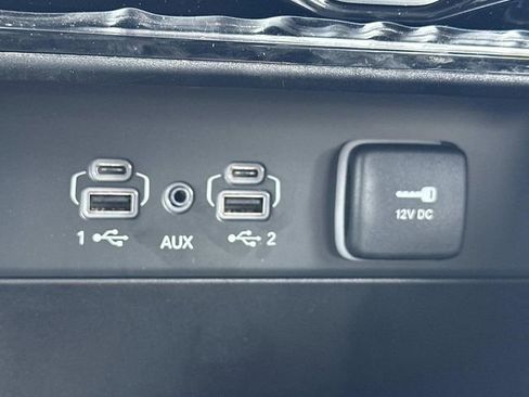 New 2026 Jeep Grand Cherokee L Limited w/ Limited Altitude Package AWD/4WD image 37