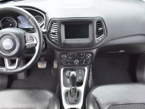 Used 2018 Jeep Compass Latitude w/ Popular Equipment Group AWD/4WD image 38