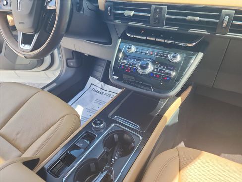 Used 2020 Lincoln Corsair Reserve w/ Equipment Group 201A image 28