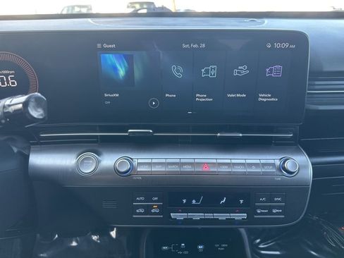 Used 2025 Hyundai Kona SEL image 30