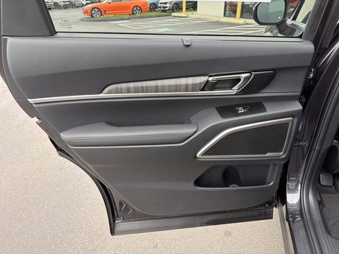 New 2025 Kia Telluride EX image 21