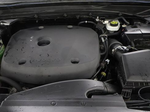 Used 2021 Volvo XC40 T5 R-Design w/ Protection Package Premier AWD/4WD image 23