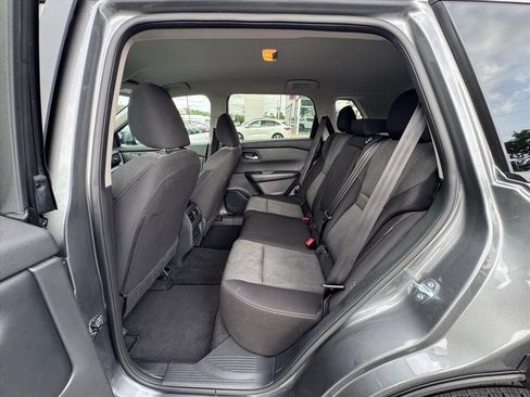 Certified 2024 Nissan Rogue SV FWD image 12